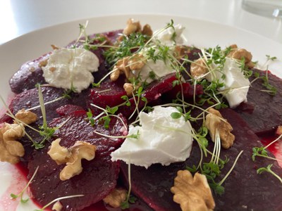 Neues Rezept: Rote-Bete-Carpaccio mit Ziegenkäse