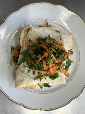 Neues aus der Dienstagsküche: Brik mit Möhren-Petersiliensalat